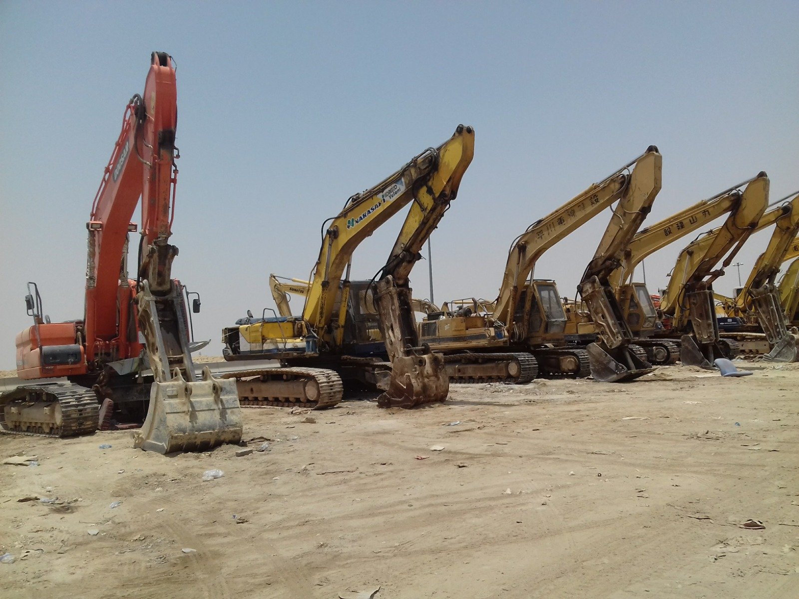 Poclains, Excavators, For Sell, Used Poclains, Available in Damascus and Aleppo