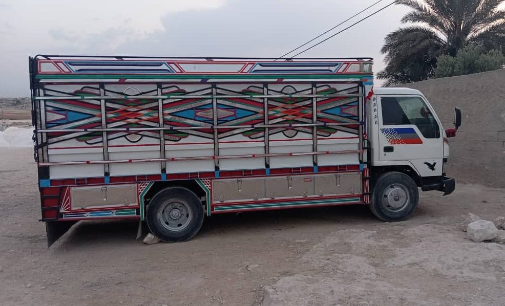 Isuzu Truck for Sell, Aleppo Trucks, Mouj Al Bahar, Mob 0938723127