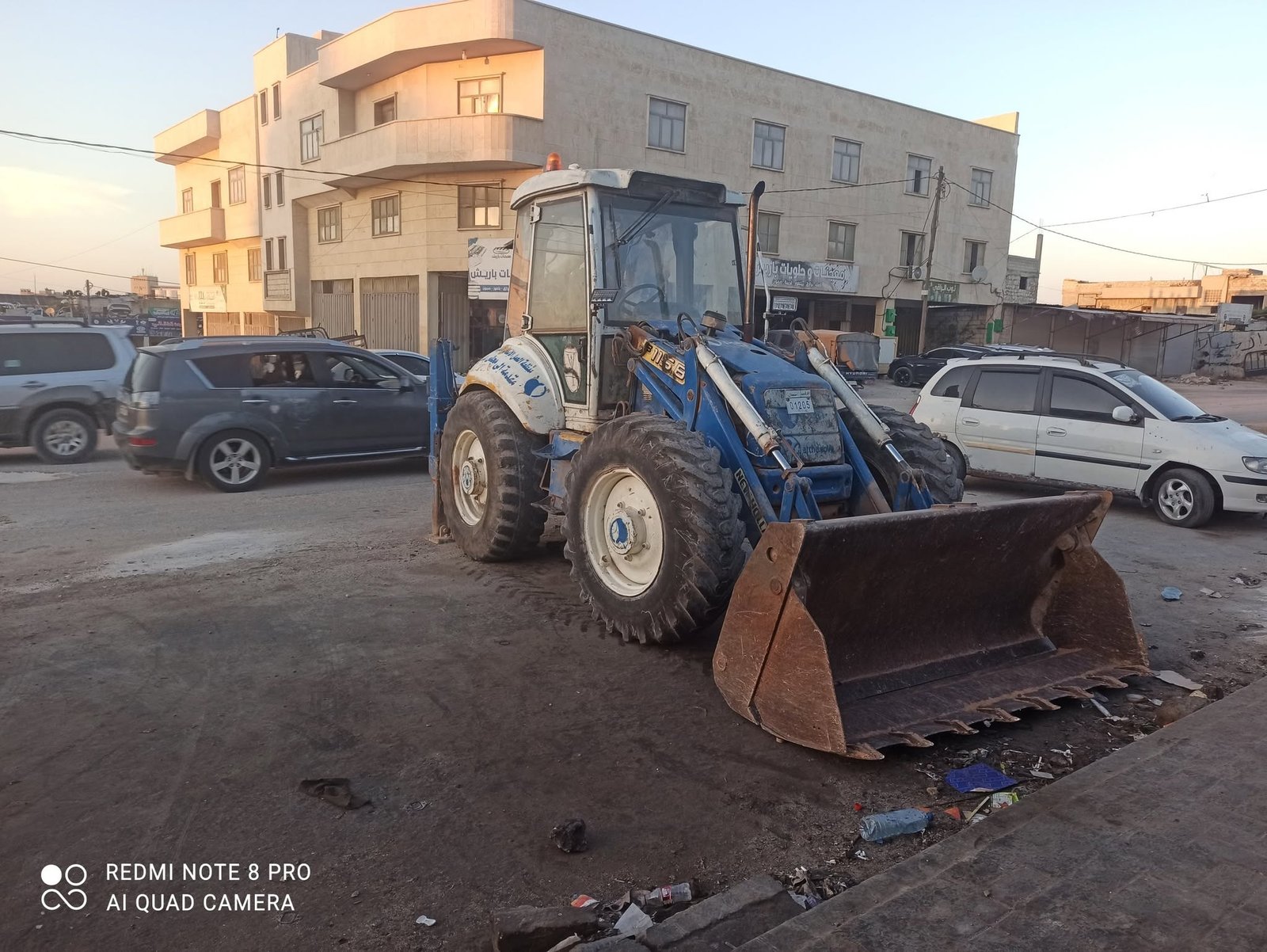 Loader for sell in Syria, Newholland, Available in Idlib