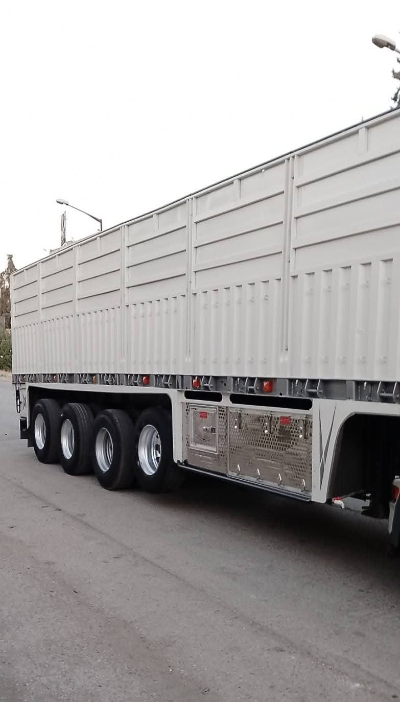 Syria trailers for sale, Trailer length 13 meter, 4 axles.