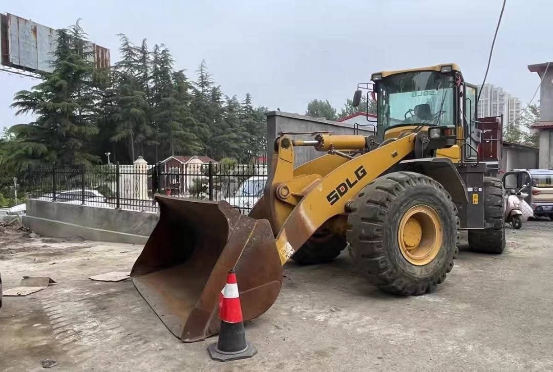 حصادة زراعية نيوهولاند