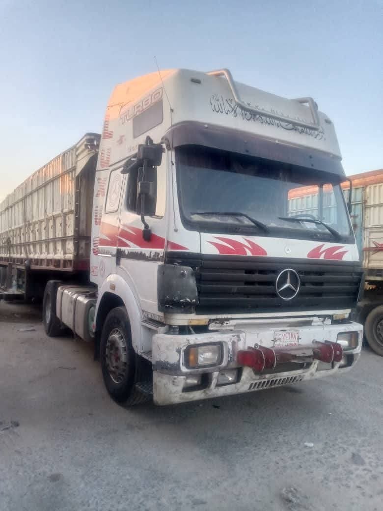 تريلا سبلين 1998، أساسي، موتور 44، كلر جديد روداج شنجمان، كهربا، تواجد حمص، تريلات للبيع بأسعار مناسبة في سوريا