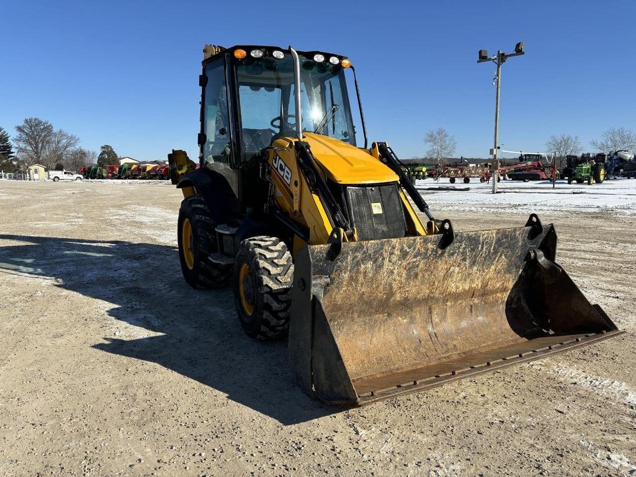 JCB loader for sale, 2015 model, located in Homs, Homs loader market