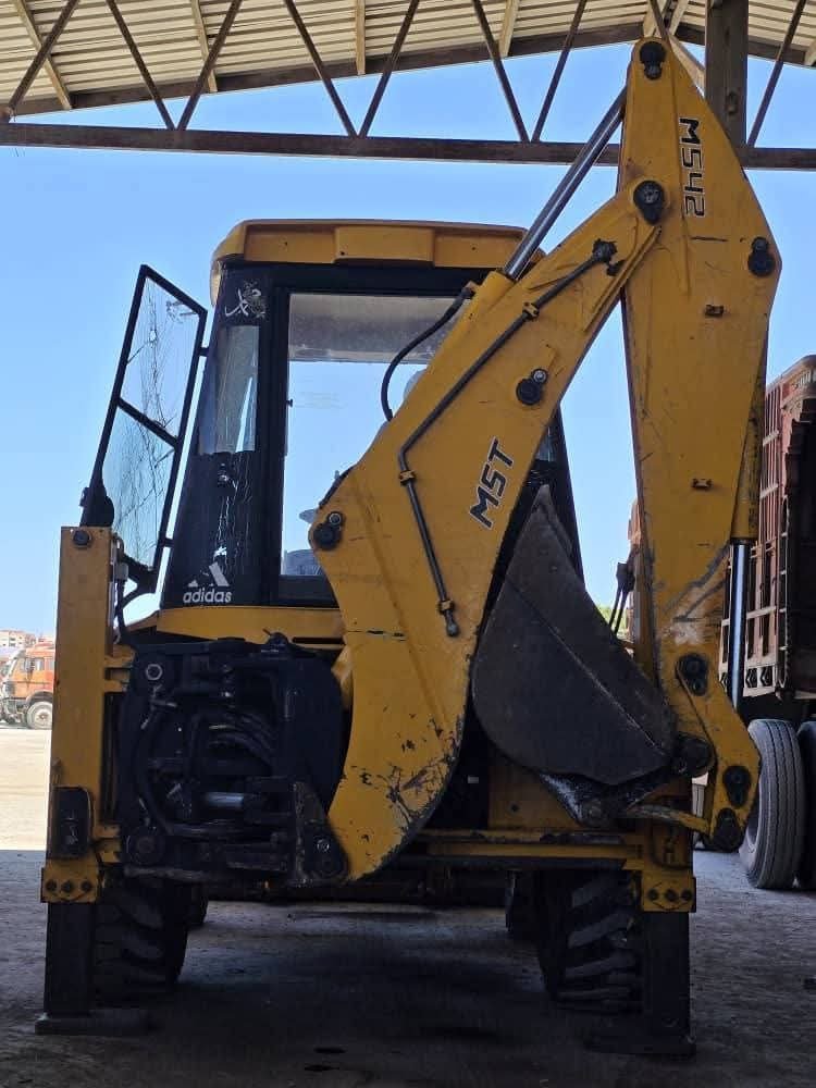 MST Loader 2005 Model Ready for Work, European Import with Customs Clearance, Located in Damascus