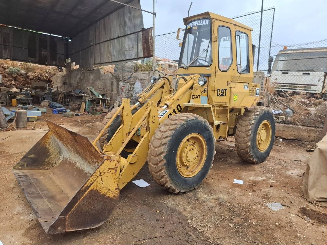 CAT 910 Loader Model 1988 European Import Location Latakia