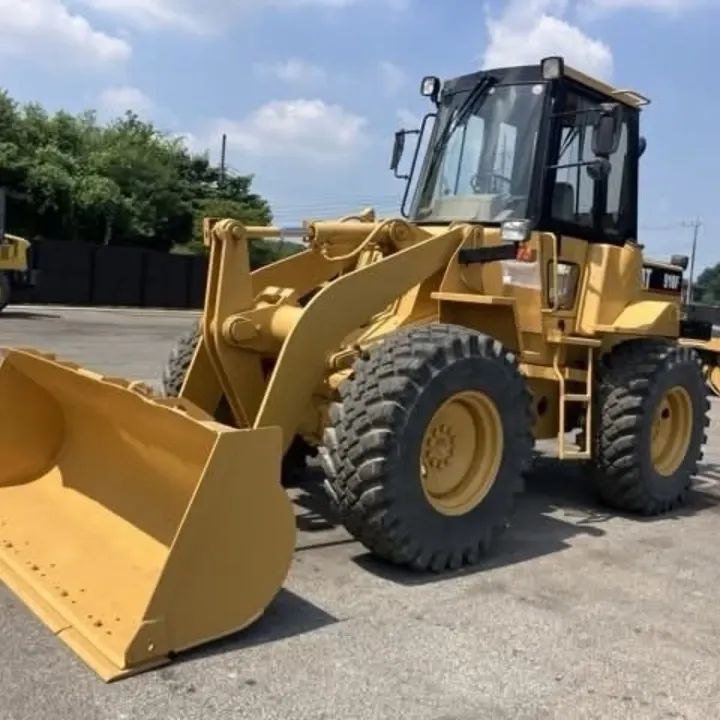 Caterpillar 910F Loader Original – Unmatched Power! Available in Daraa, Shop Heavy Equipment at the Best Prices