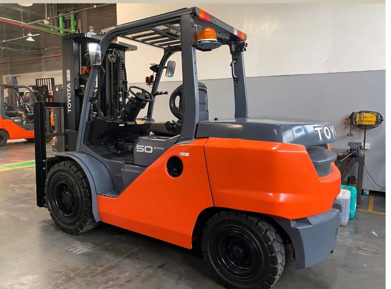 Buy and Sell forklift in Syria, Toyota Forklift Stacker Model 50 2020 Located in Damascus