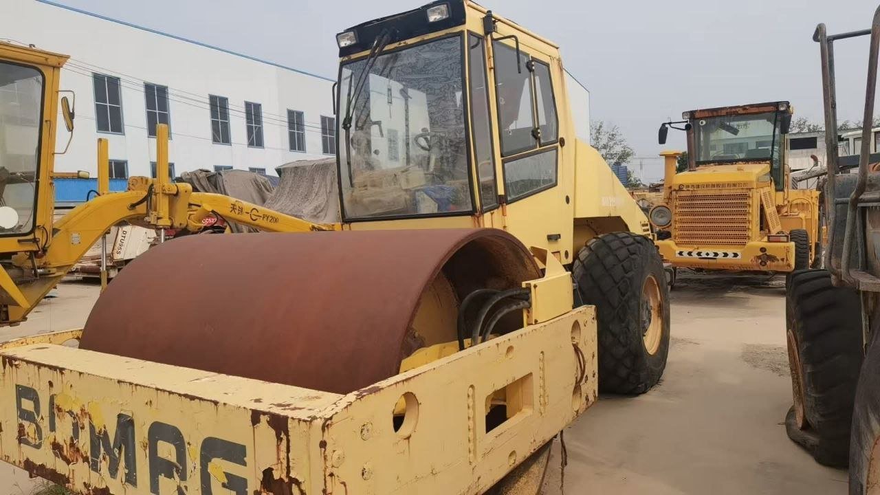 Bomag Roller Model 2013 in Excellent Technical Condition, Newly Imported, Located in Homs, Best Platform for Selling Heavy Equipment