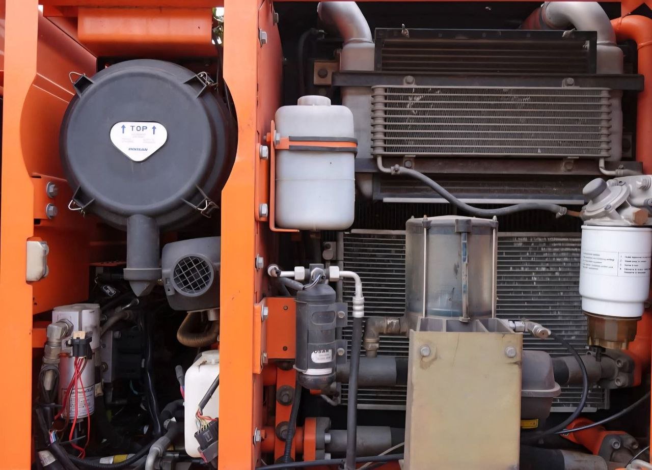 Doosan Excavator for Sale in Homs, Doosan DX140W Wheel Excavator 2015 European Imported and Cleared, Located in Homs