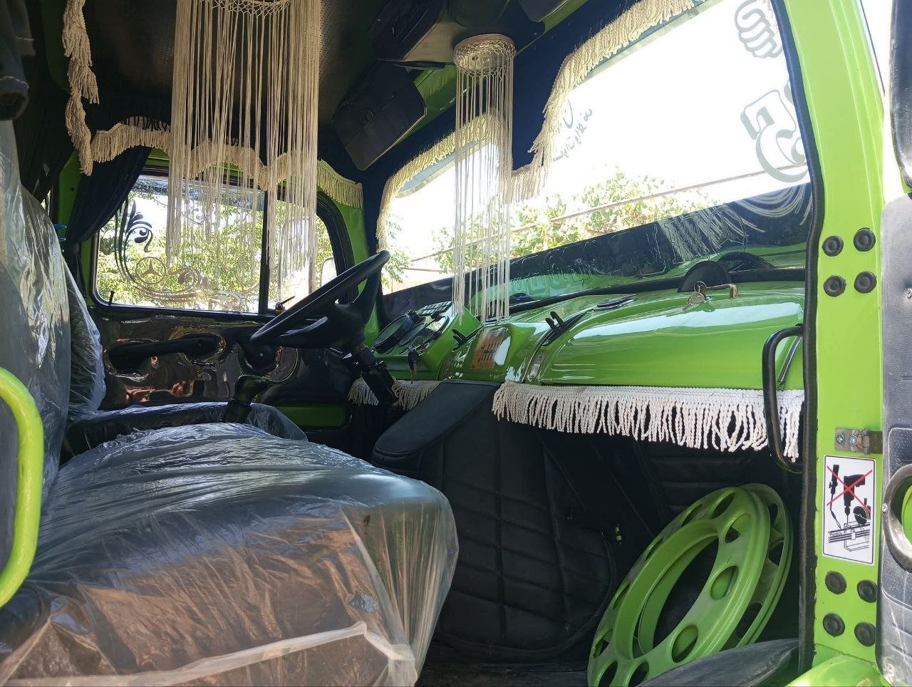 Dump Truck for Sale in Damascus, Mercedes 420 Dump Truck Model 1970 Located in Hama, Truck Market Syria