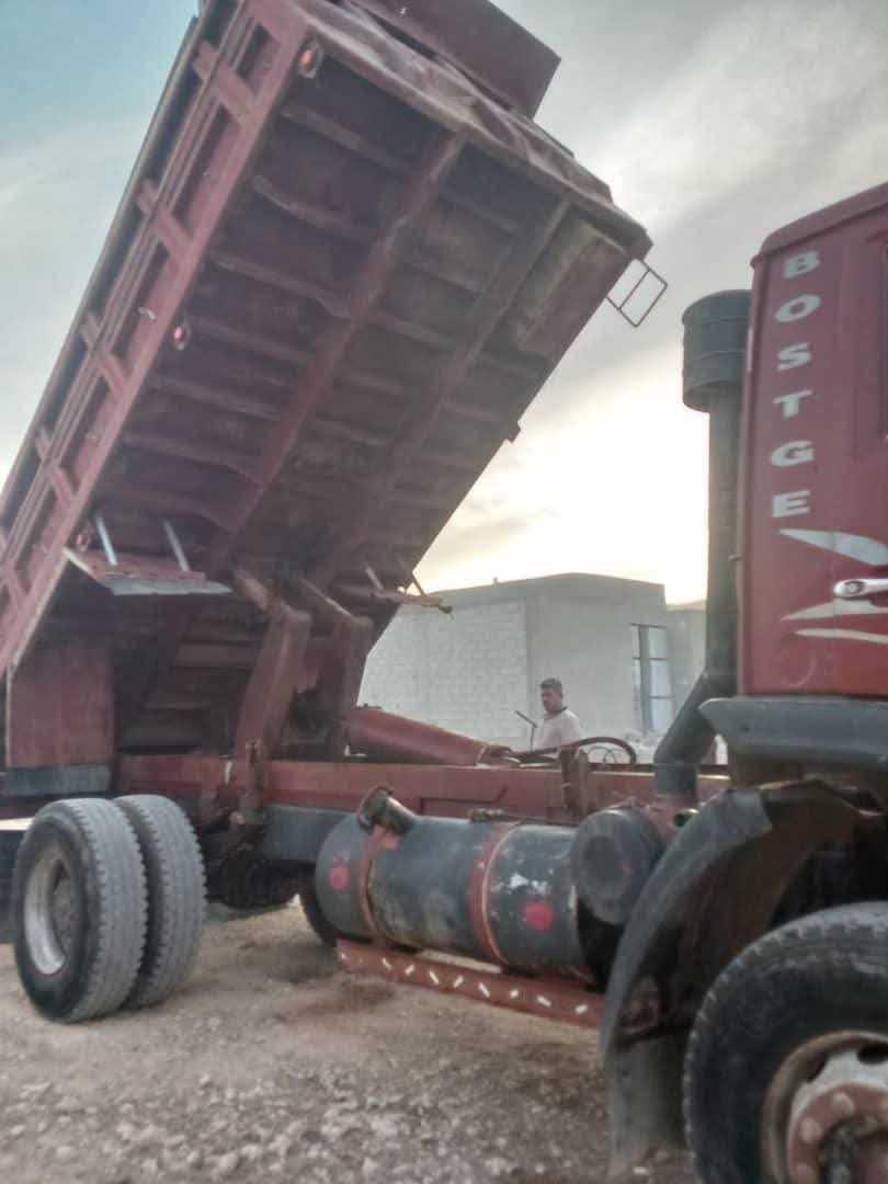 Eugene Dump Truck for Sale in Homs, Eugene Dump Truck Model 420 Year 1996 Located in Homs, Truck Market Syria