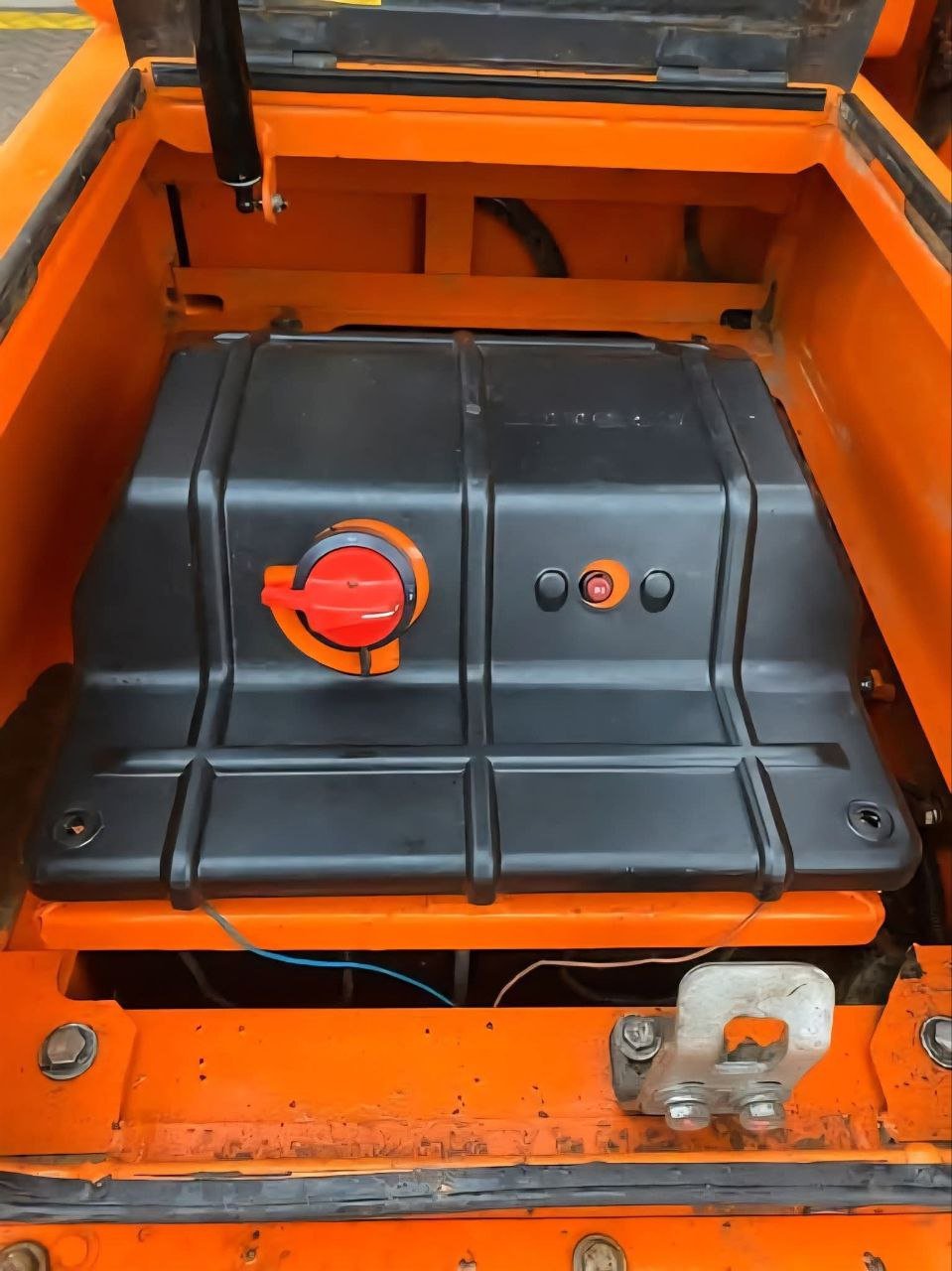 Doosan Excavator for Sale in Homs, Doosan Wheel Excavator DX160W Model 2016 Located in Homs, Heavy Equipment Market Syria