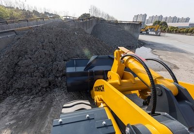 وكالة المعدات الصينية في سوريا, تركس ZL50T موديل 2019 تواجد الرقة, سوق المعدات الثقيلة في سوريا