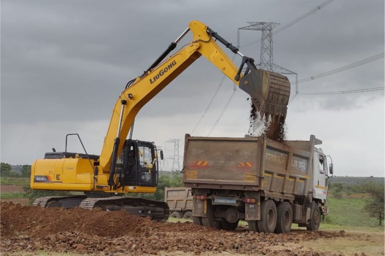 Chinese Equipment Agency in Syria, Excavator 922E Model 2024 Located in Daraa, Heavy Equipment Market Syria