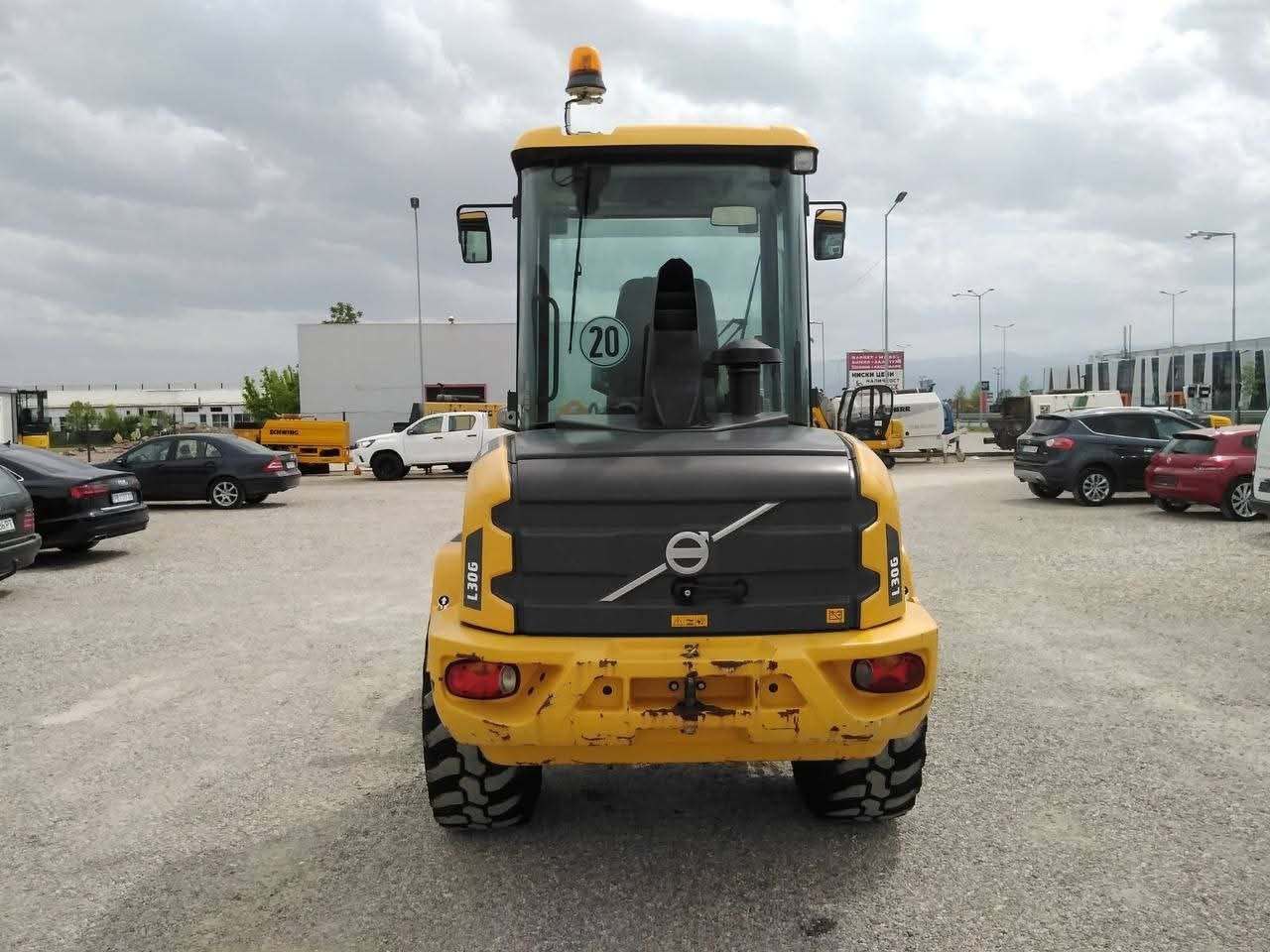 Caterpillar Loader for Sale in Damascus, VOLVO L30G Loader 2015 Located in Damascus, Heavy Equipment Market Syria