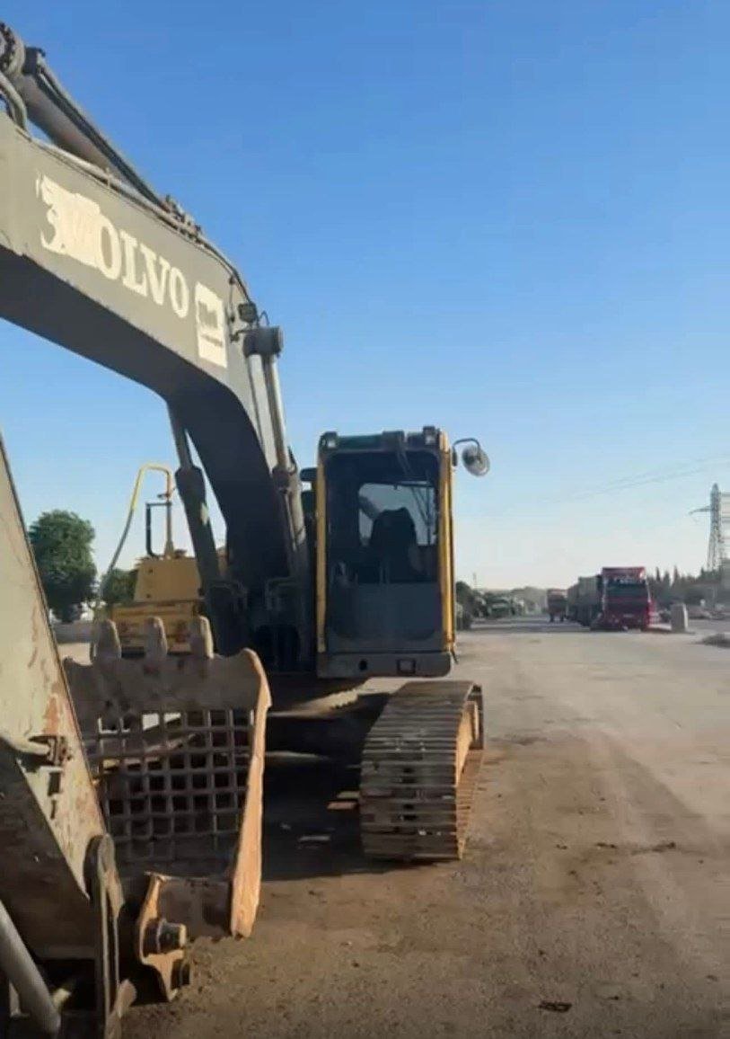 Volvo Excavator for Sale in Sweida, Volvo Excavator 2014 Located in Sweida, Heavy Equipment Market Syria