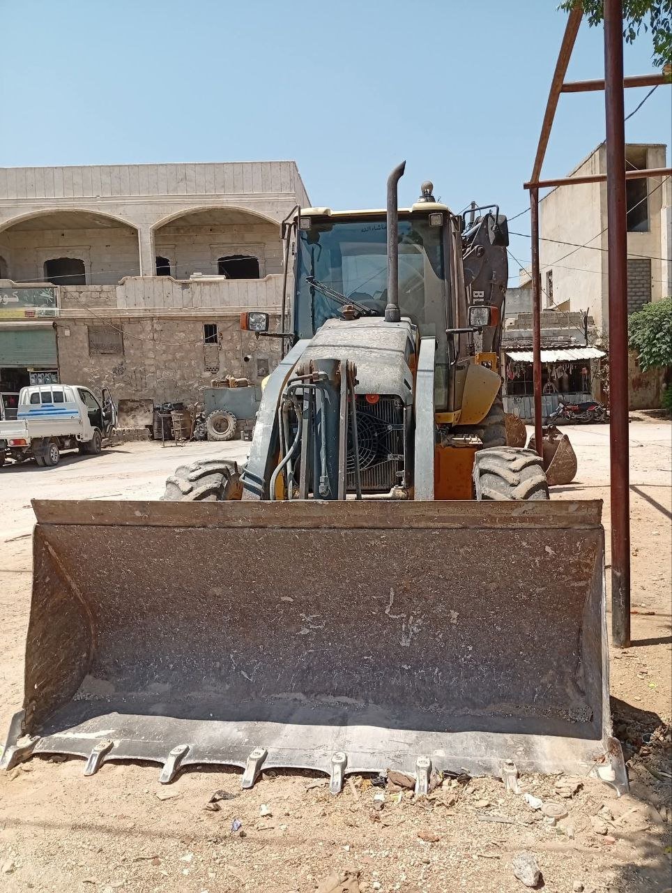 Volvo Loader and Excavator for Sale in Idlib, Volvo Model 2009 Located in Idlib, Heavy Equipment Market Syria