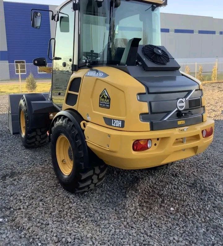 Volvo Loader for Sale in Damascus, 2022 Volvo L20 Almost New, Located in Damascus, Trucks and Equipment Market in Syria