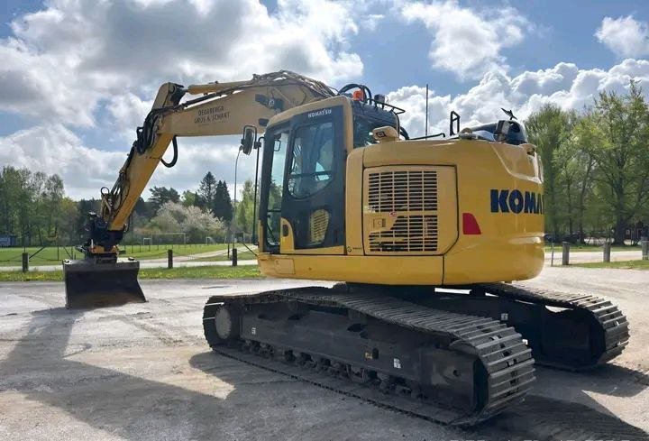 Komatsu Excavator for Sale in Homs, 2019 Komatsu 220 Excavator, Located in Homs, Best Deals on Heavy Equipment