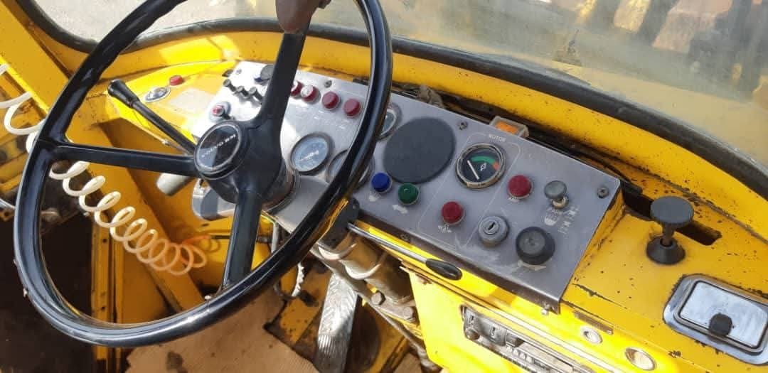 Volvo Loader for Sale in Latakia, Volvo 846 Model 1979 Located in Latakia, Heavy Equipment Market in Syria