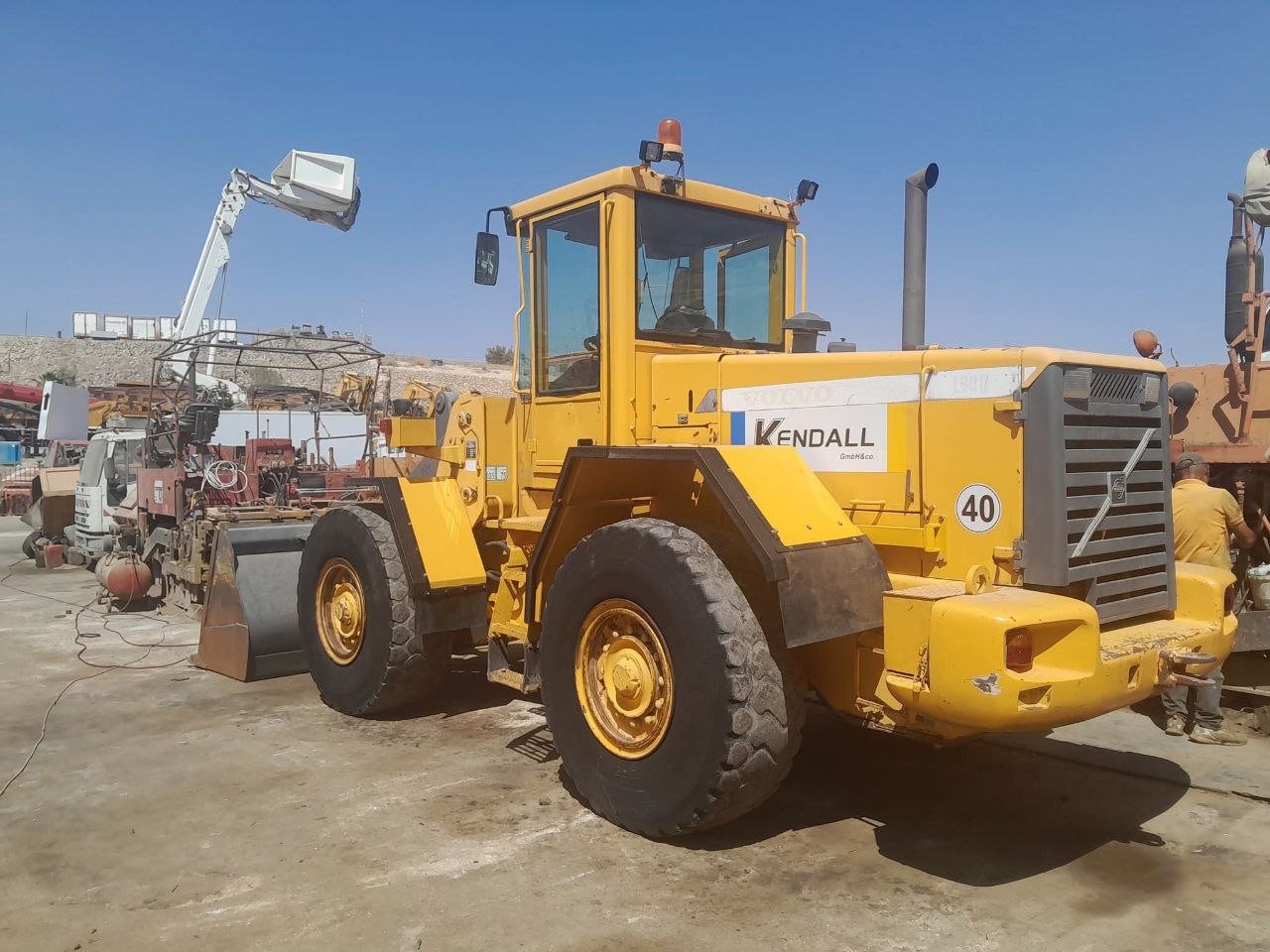 Volvo Loader for Sale in Damascus, Volvo L90 D Loader Model 2000 Imported from Europe Fully Inspected Located in Damascus, Largest Arab Market for Loaders