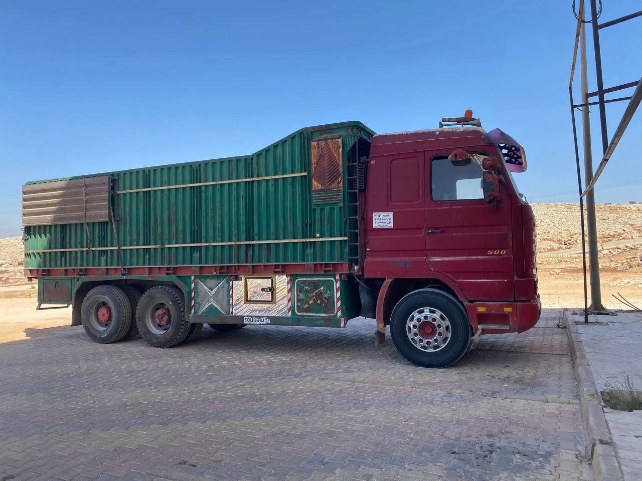 Scania Truck for Sale in Raqqa, 2011 Scania Truck, Located in Raqqa, Best Deals on Heavy Trucks and Equipment