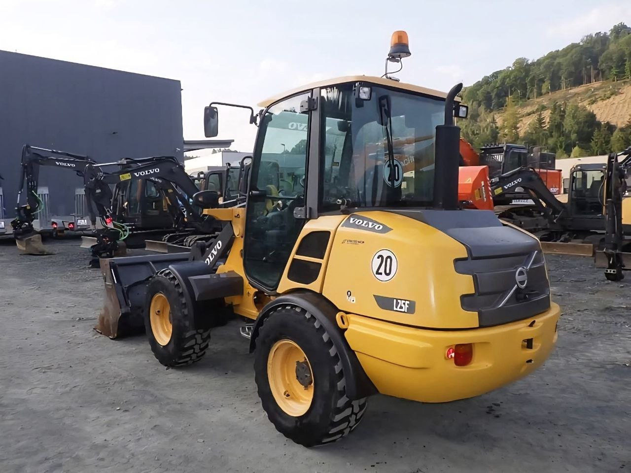 Volvo Loader for Sale in Damascus, 2016 Volvo L25, Located in Damascus, Best Deals on Heavy Loaders and Equipment