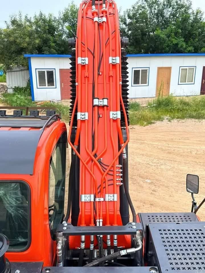 Doosan Excavator for Sale in Damascus, Doosan 225 Model 2024, Located in Damascus, Heavy Equipment Market in Syria