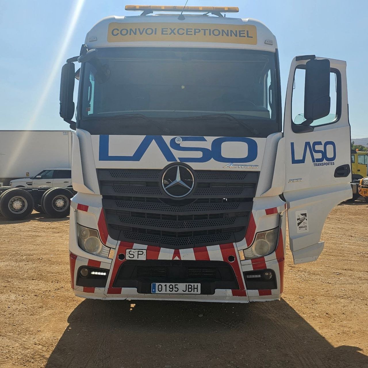 Mercedes Actros Truck Head for Sale in Damascus, 2015 Actros 2551 Single MP4, Located in Damascus, Best Deals on Trucks and Heavy Equipment