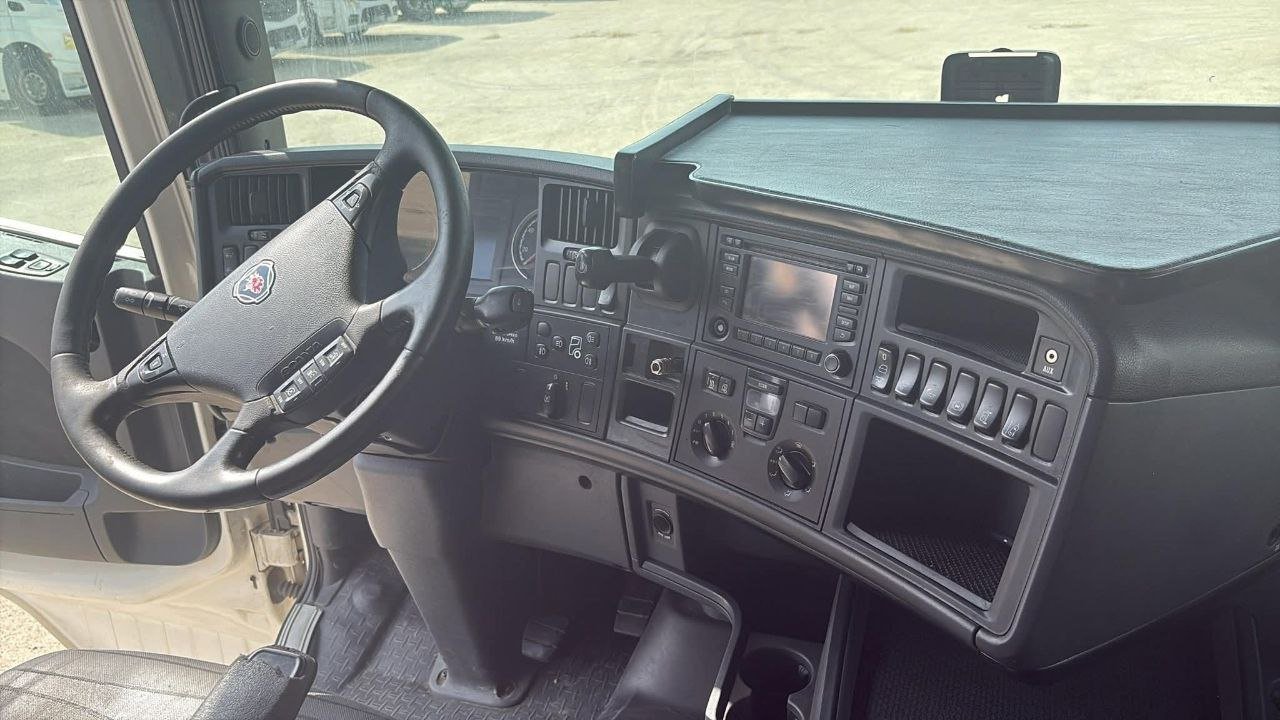 Scania Truck Head for Sale in Latakia, 2017 Scania R490 Updated, Located in Latakia, Special Deals on Trucks and Heavy Equipment