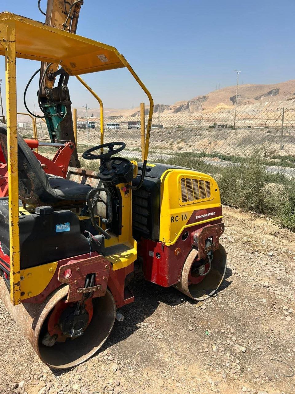 Dynapac Roller for Sale in Damascus, Dynapac RC16 Model 2001, Located in Damascus, Heavy Equipment Market in Syria