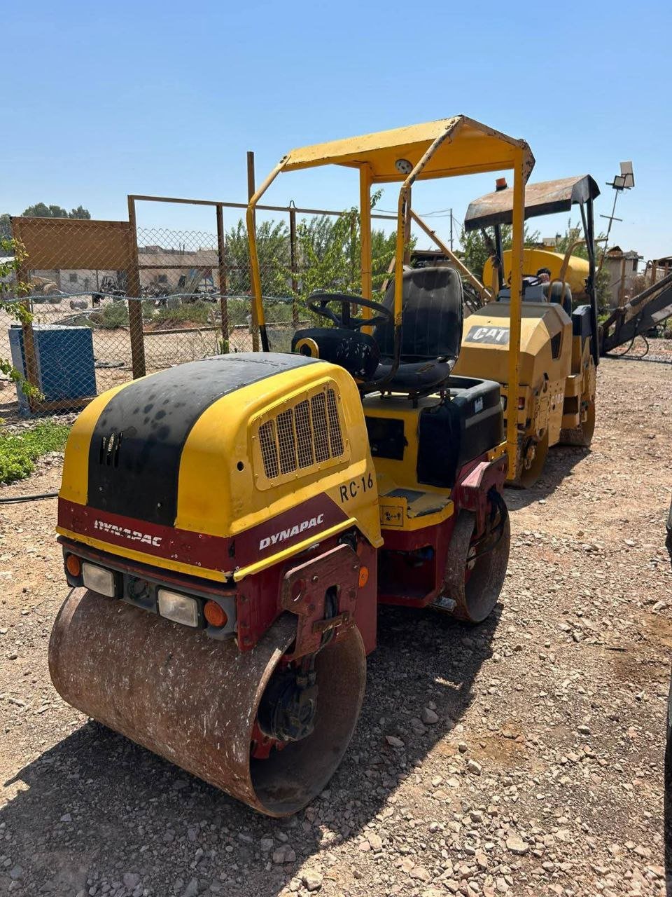 Dynapac Roller for Sale in Damascus, Dynapac RC16 Model 2001, Located in Damascus, Heavy Equipment Market in Syria