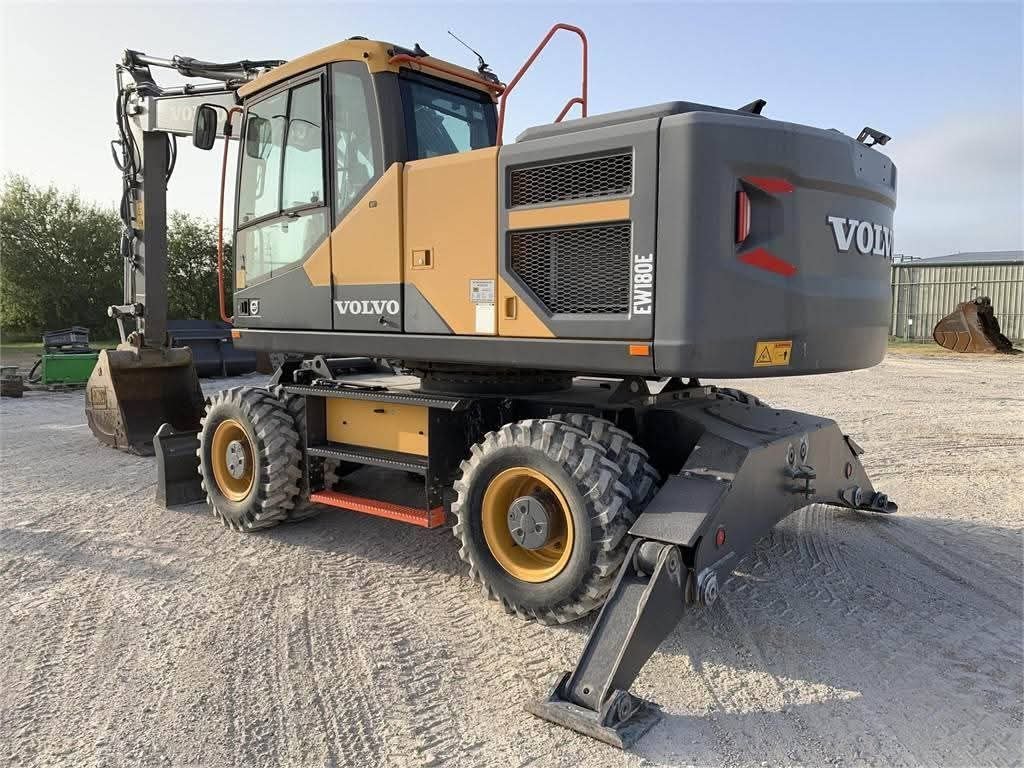 Volvo Excavator for Sale in Aleppo, 2019 Volvo EW180E Wheeled Excavator in Excellent Condition, Located in Aleppo, Best Deals on Excavators and Heavy Equipment