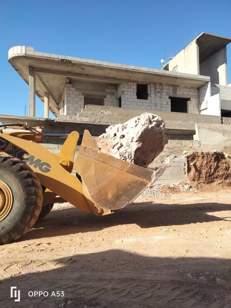 XCMG Loader for Sale in Idlib, 2000 XCMG Wheel Loader in Good Condition, Located in Idlib, Best Heavy Equipment Deals