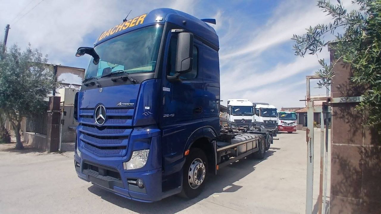 Mercedes Actros Truck Head for Sale in Damascus, 2015 Mercedes Actros MP4 2545 in Excellent Condition, Located in Damascus, Best Deals on Trucks and Heavy Equipment