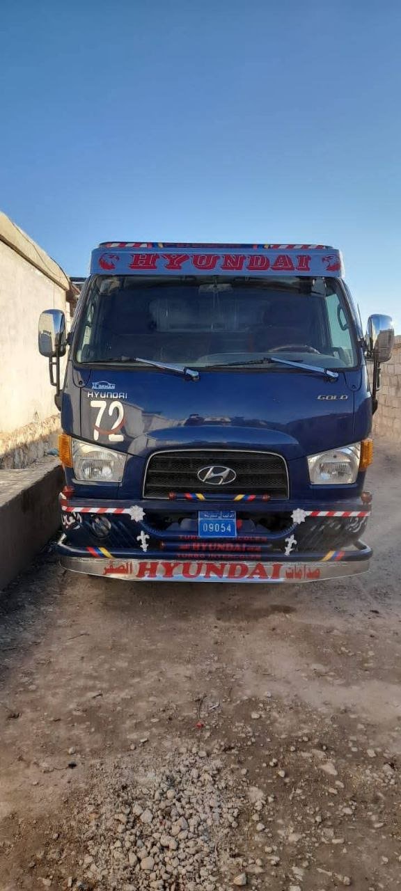 Hyundai Dump Truck for Sale in Damascus, Hyundai Tipper 72 Model 2006 Located in Damascus, Heavy Equipment Market in Syria