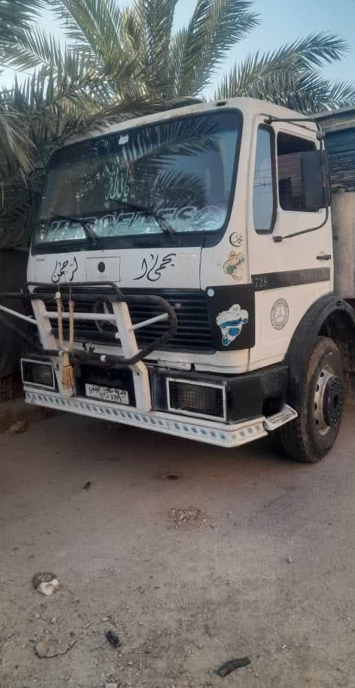 Truck for Sale in Syria, Mercedes 420 Model 2002 Located in Damascus, Trucks & Heavy Equipment Market Syria