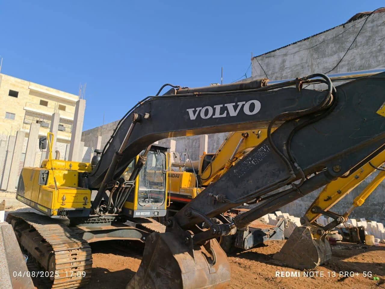 Volvo Excavator for Sale in Syria, Volvo 210 Model 2006 European Import Located in Homs, Heavy Equipment Market Syria