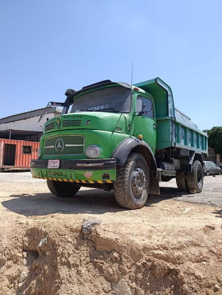 Mercedes Dump Truck for Sale in Syria, Mercedes 360 Tipper 1997 Model in Good Condition, Located in Damascus, Best Dump Truck Deals