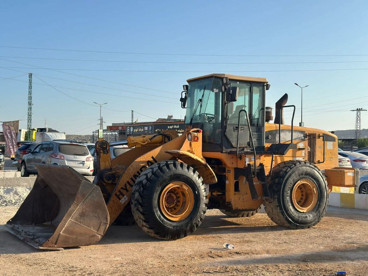 Wheel Loaders for Sale in Syria, Hyundai 760 Loader 2010 Model in Excellent Condition, Located in Idlib, Best Heavy Equipment Deals