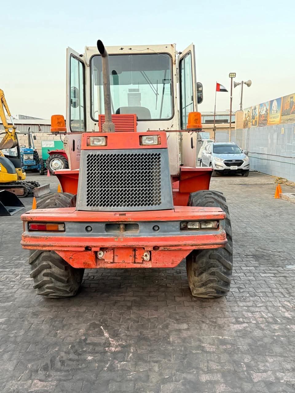 تركس تويوتا للبيع في سوريا، لودر تويوتا 30 وارد صيني بحالة جيدة، تواجد دمشق، أسعار منافسة للمعدات الثقيلة