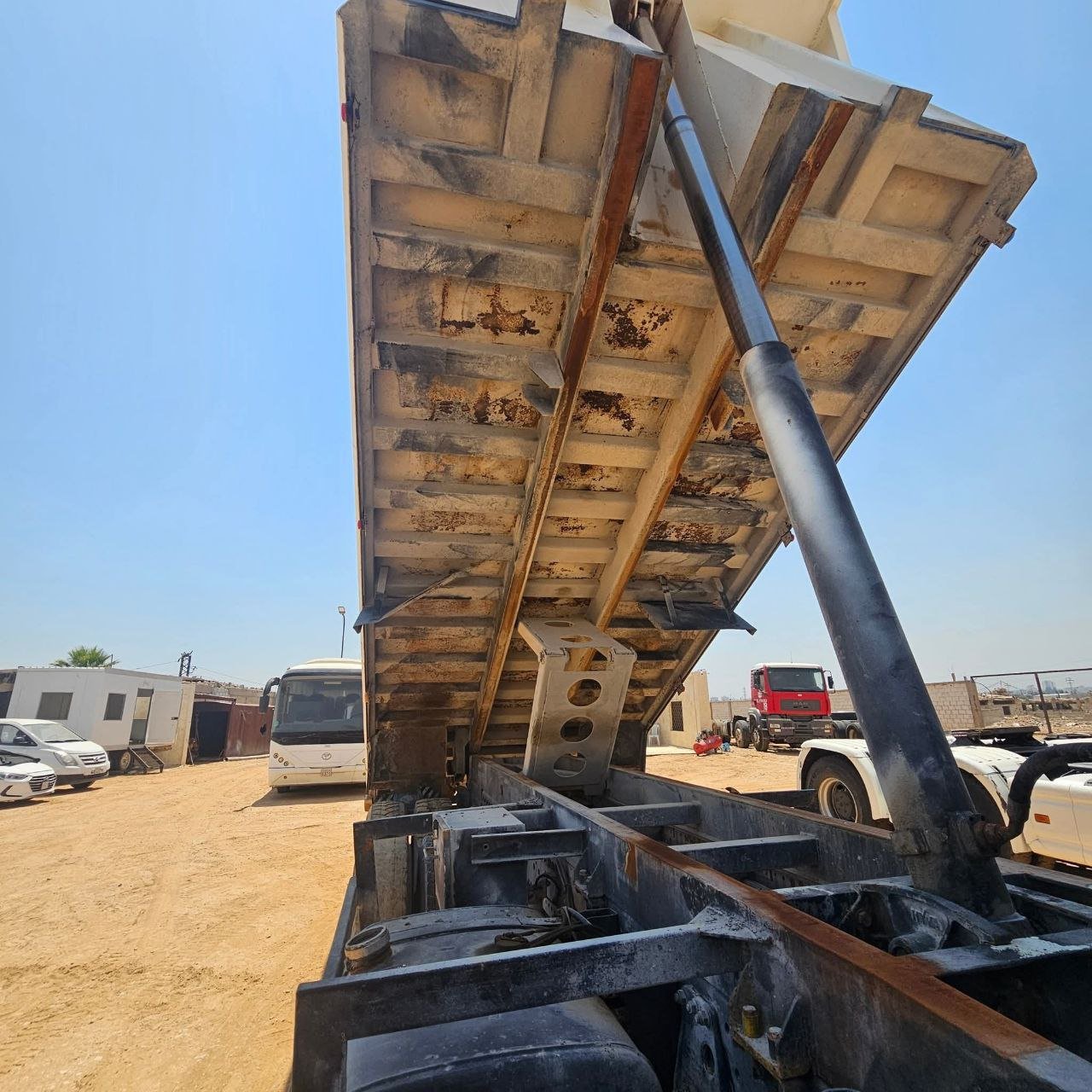 Mercedes Dump Truck for Sale in Syria, Mercedes Actros MB3 4041 2014 Model in Excellent Condition, Located in Damascus, Best Heavy Trucks & Equipment Deals