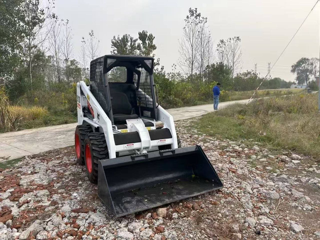 بوبكات للبيع في سوريا، بوبكات S130 موديل 2004 شبه جديد بحالة ممتازة، تواجد دمشق، أفضل أسعار البوبكات والمعدات الثقيلة