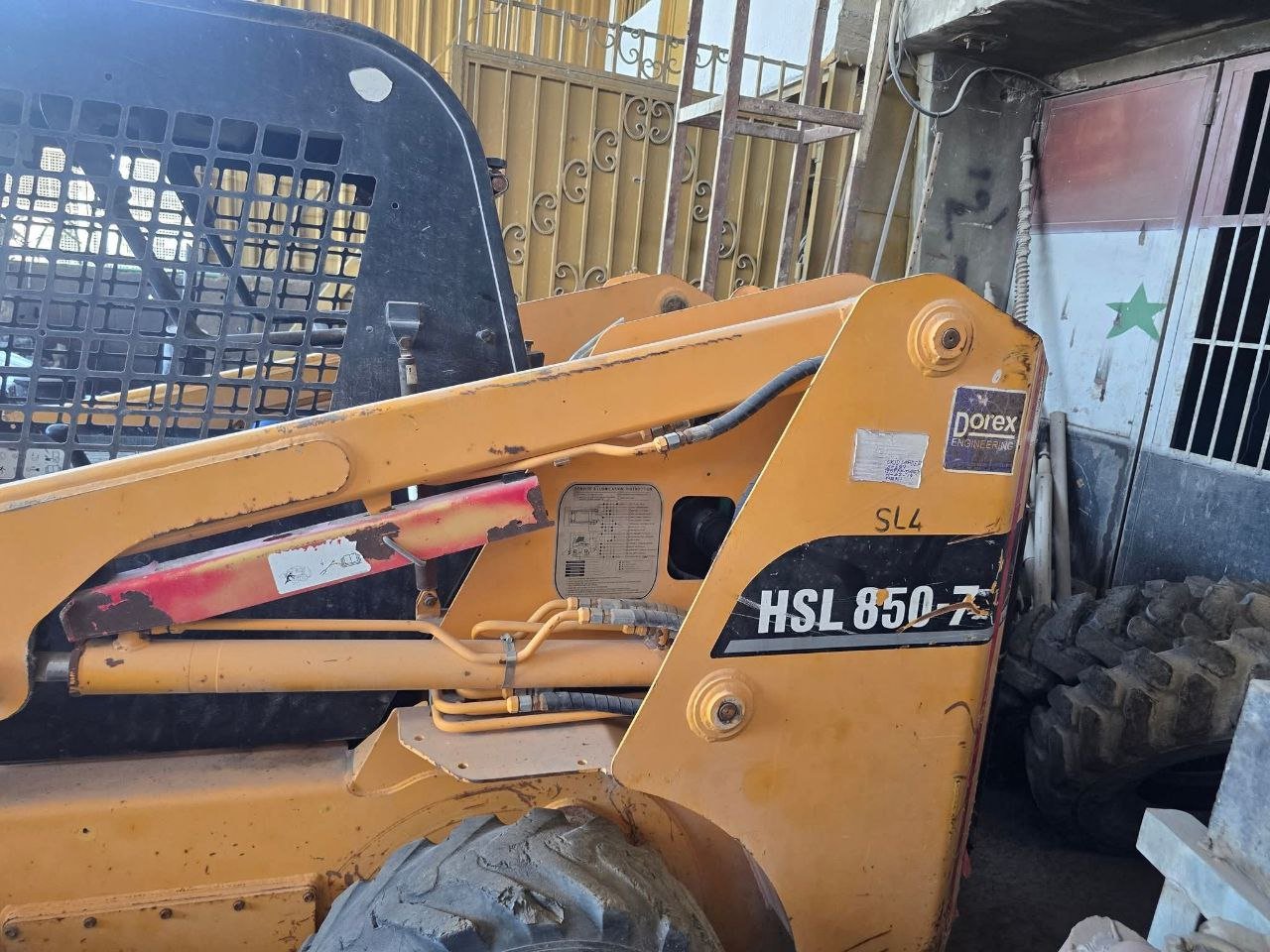 بوبكات شيول هيونداي للبيع في سوريا، Hyundai HSL850 موديل 2012، تواجد دمشق، أكبر سوق لبيع المعدات الثقيلة