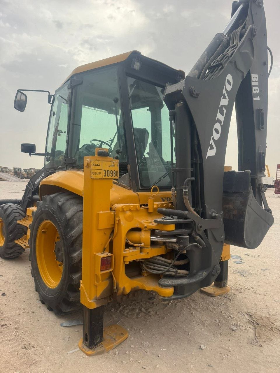 تركس فولفو BL61 للبيع في سوريا، موديل 2007 تواجد دمشق، أسعار مميزة على المعدات الثقيلة