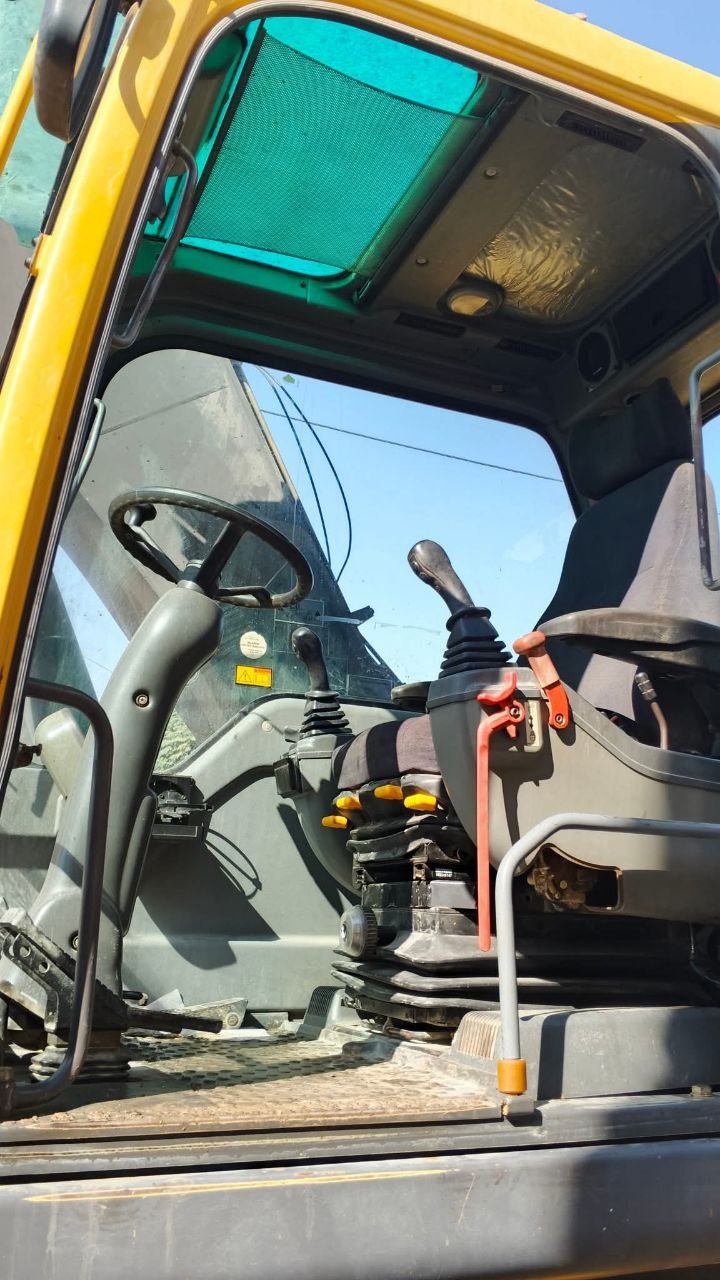 VOLVO 180 Excavator for Sale in Syria, 2006 Model, Located in Homs, Best Heavy Equipment Deals