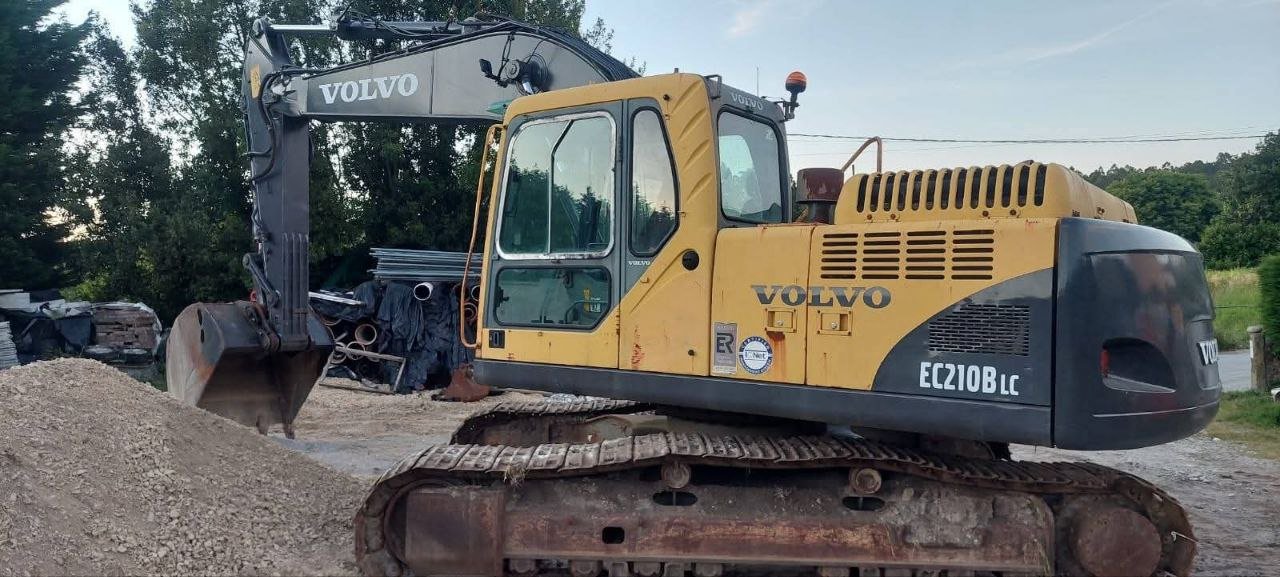 حفار فولفو للبيع في حلب , باكر فولفو 290 موديل 2009 تواجد حلب , أفضل موقع لبيع المعدات الثقيلة في سوريا