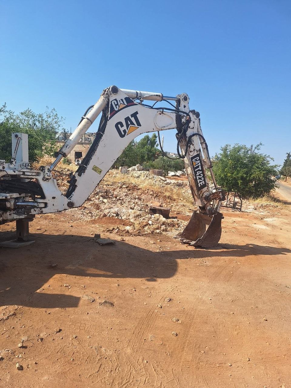 حفارة كات للبيع في إدلب , باكر CAT 422E موديل 2009 تواجد إدلب , أفضل سوق عربي لبيع المعدات الثقيلة في سوريا
