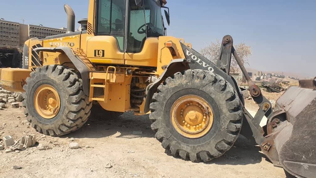 تركسات للبيع في دمشق, لودر فولفو L120 سي مديل 2008 تواجد دمشق, أفضل موقع لبيع المعدات الثقيلة في سوريا
