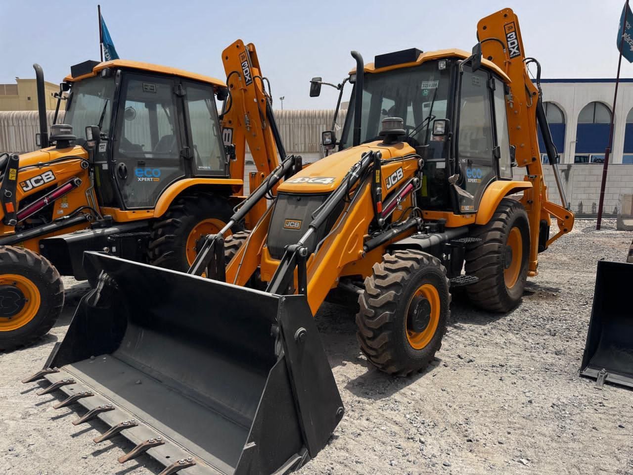 تركس+حفار JCB للبيع في سوريا , JCB Backhoe Loader 3CX موديل 2023 امكانية التوصيل لكل المحافظات السورية , أفضل موقع لبيع المعدات الثقيلة في سوريا
